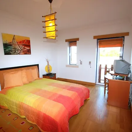 Ship - 4 Bedroom Duplex With Sea And Pool Views, 1km From The *