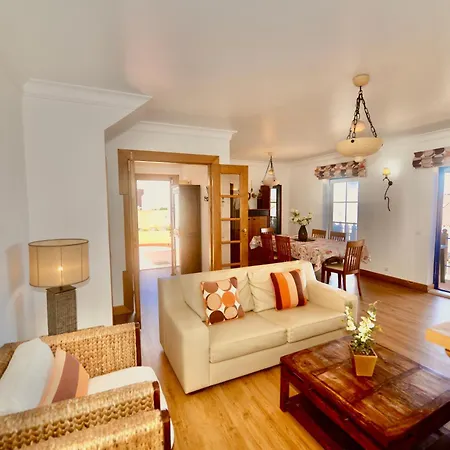 公寓 Ship - 4 Bedroom Duplex With Sea And Pool Views, 1km From The