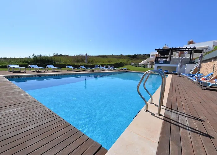Apartament Ship - 4 Bedroom Duplex With Sea And Pool Views, 1km From The São Martinho do Porto