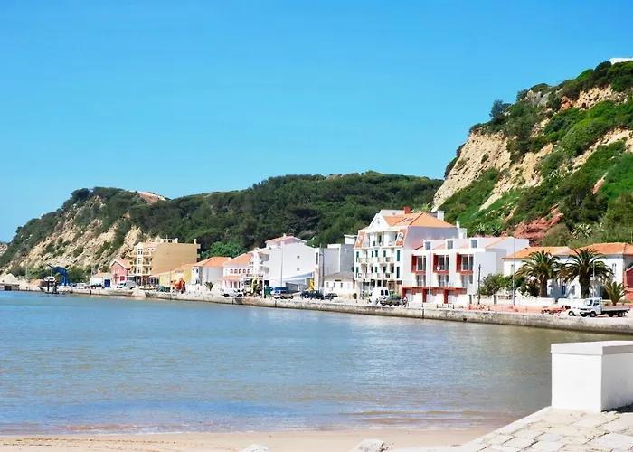 Ship - 4 Bedroom Duplex With Sea And Pool Views, 1km From The Apartament São Martinho do Porto